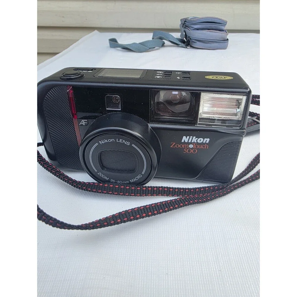 Nikon Zoom Touch 500 AF 35mm Film Camera 35-80mm Macro Lens QUARTZ DATE